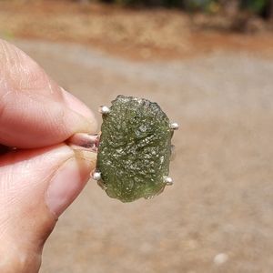 Genuine Czech Republic Moldivite Sz 8